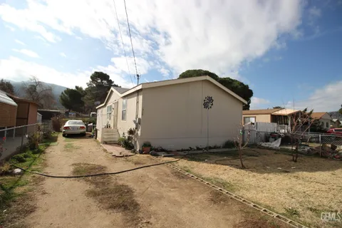 MLS: 202501352