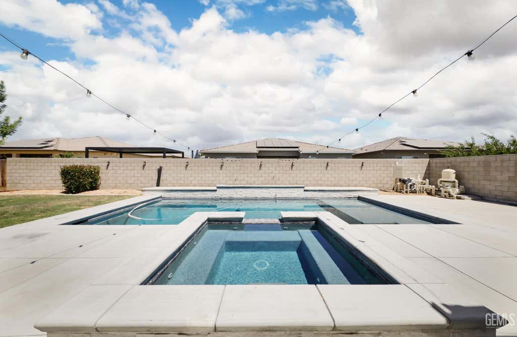 Photo of 9200 Rancho Viejo Drive, Bakersfield, CA 93314 (MLS # 202608477)