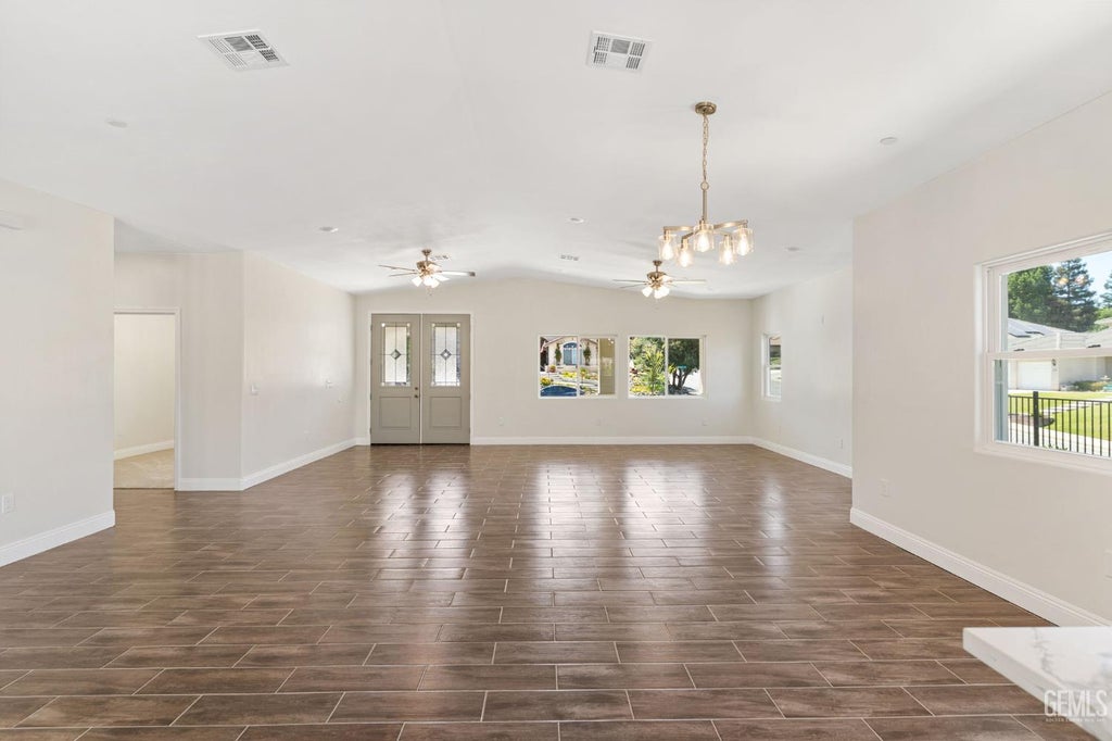 Photo of 5205 Antares Court, Bakersfield, CA 93306 (MLS # 202607240)