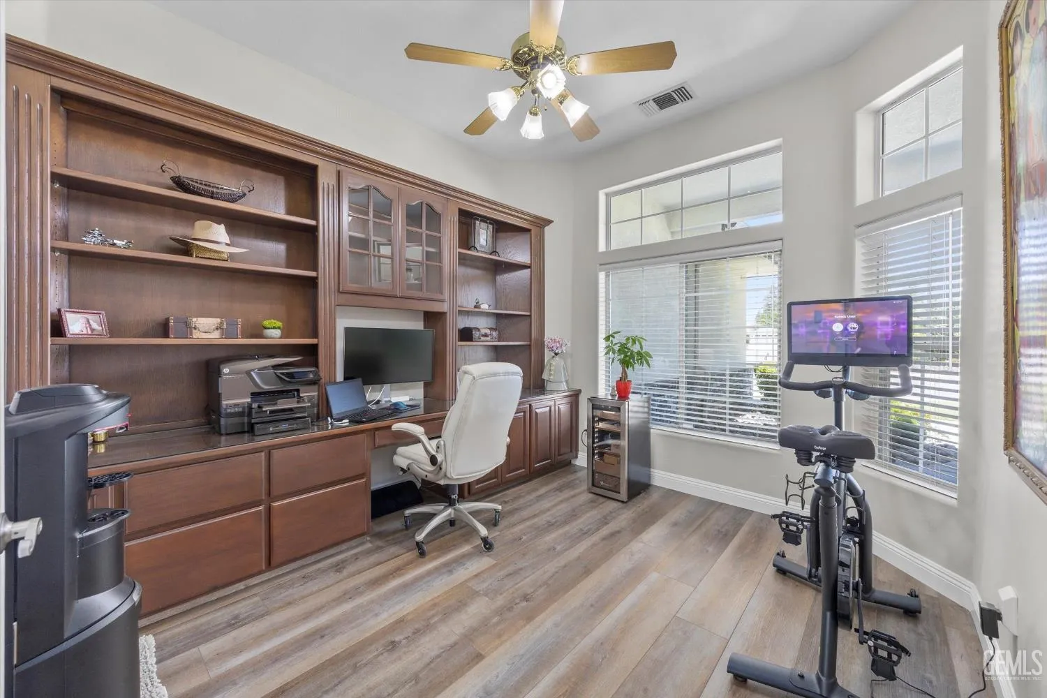 Bakersfield, California 93308, United States, 4 Bedrooms Bedrooms, ,2 BathroomsBathrooms,Residential,Active,164707