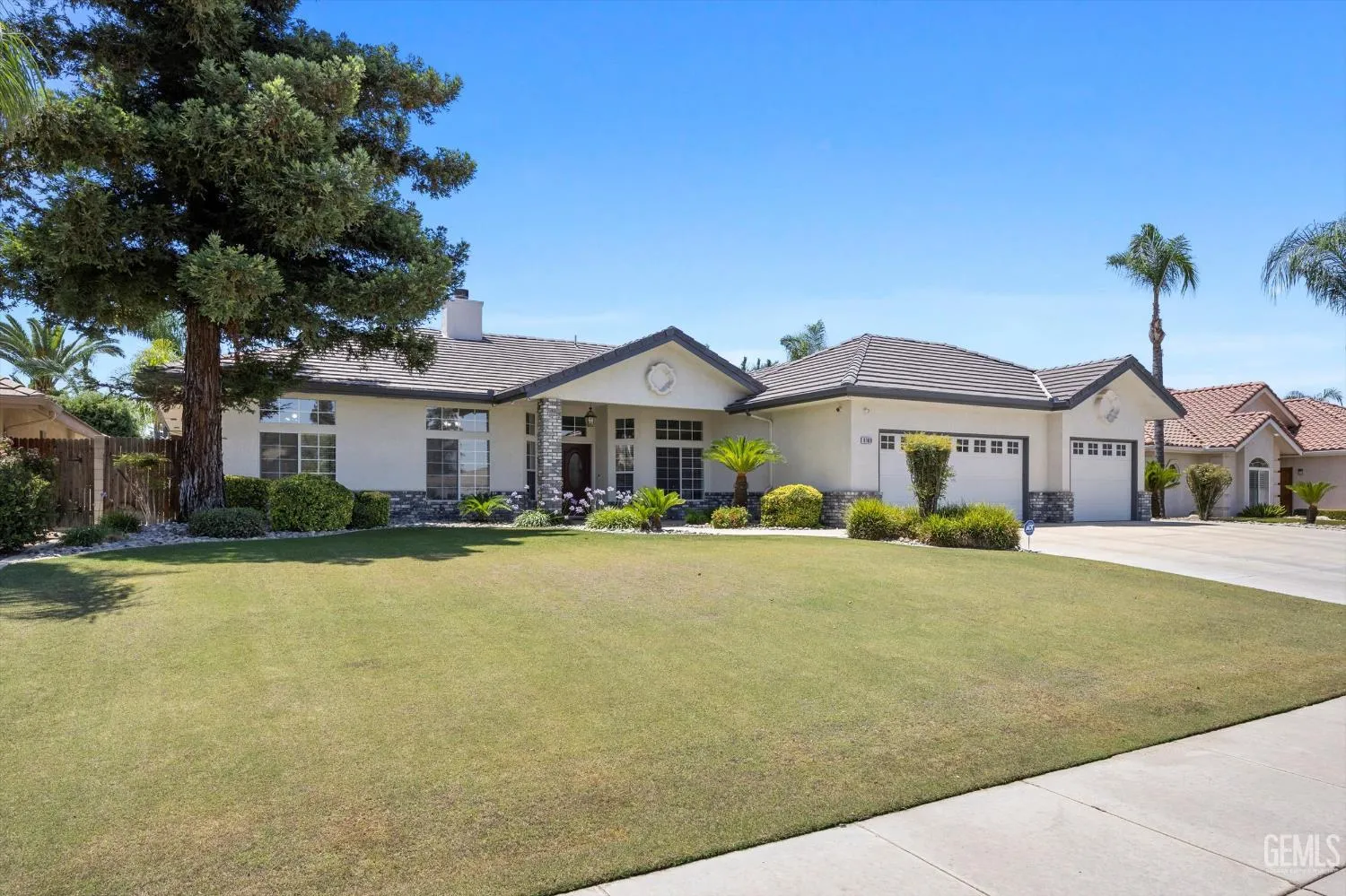 Bakersfield, California 93308, United States, 4 Bedrooms Bedrooms, ,2 BathroomsBathrooms,Residential,Active,164707