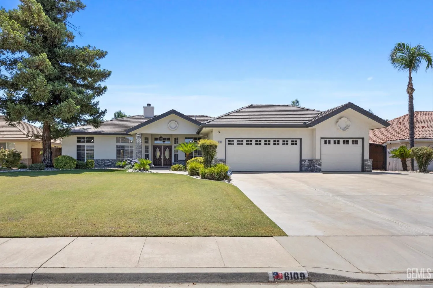 Bakersfield, California 93308, United States, 4 Bedrooms Bedrooms, ,2 BathroomsBathrooms,Residential,Active,164707