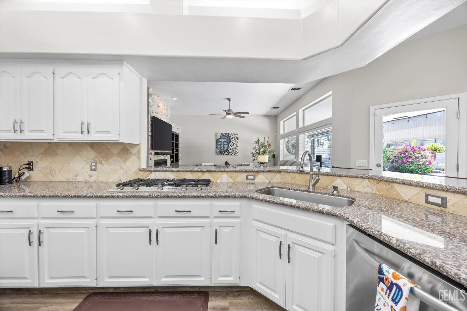 Bakersfield, California 93308, United States, 4 Bedrooms Bedrooms, ,2 BathroomsBathrooms,Residential,Active,164707