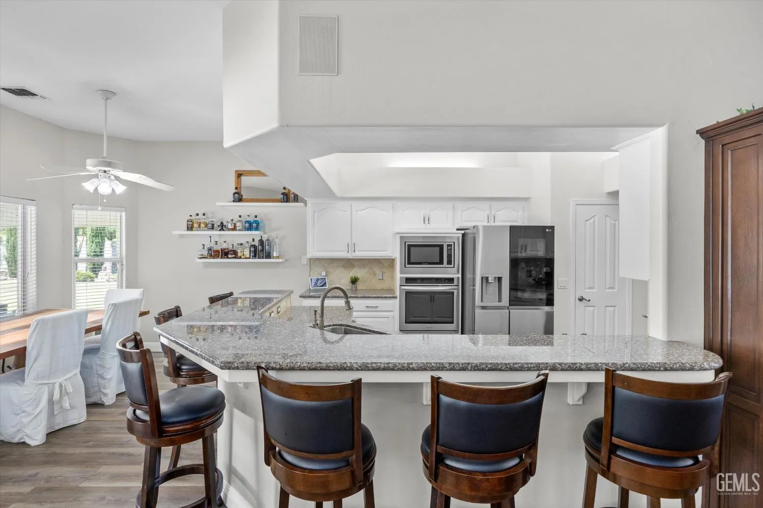 Bakersfield, California 93308, United States, 4 Bedrooms Bedrooms, ,2 BathroomsBathrooms,Residential,Active,164707