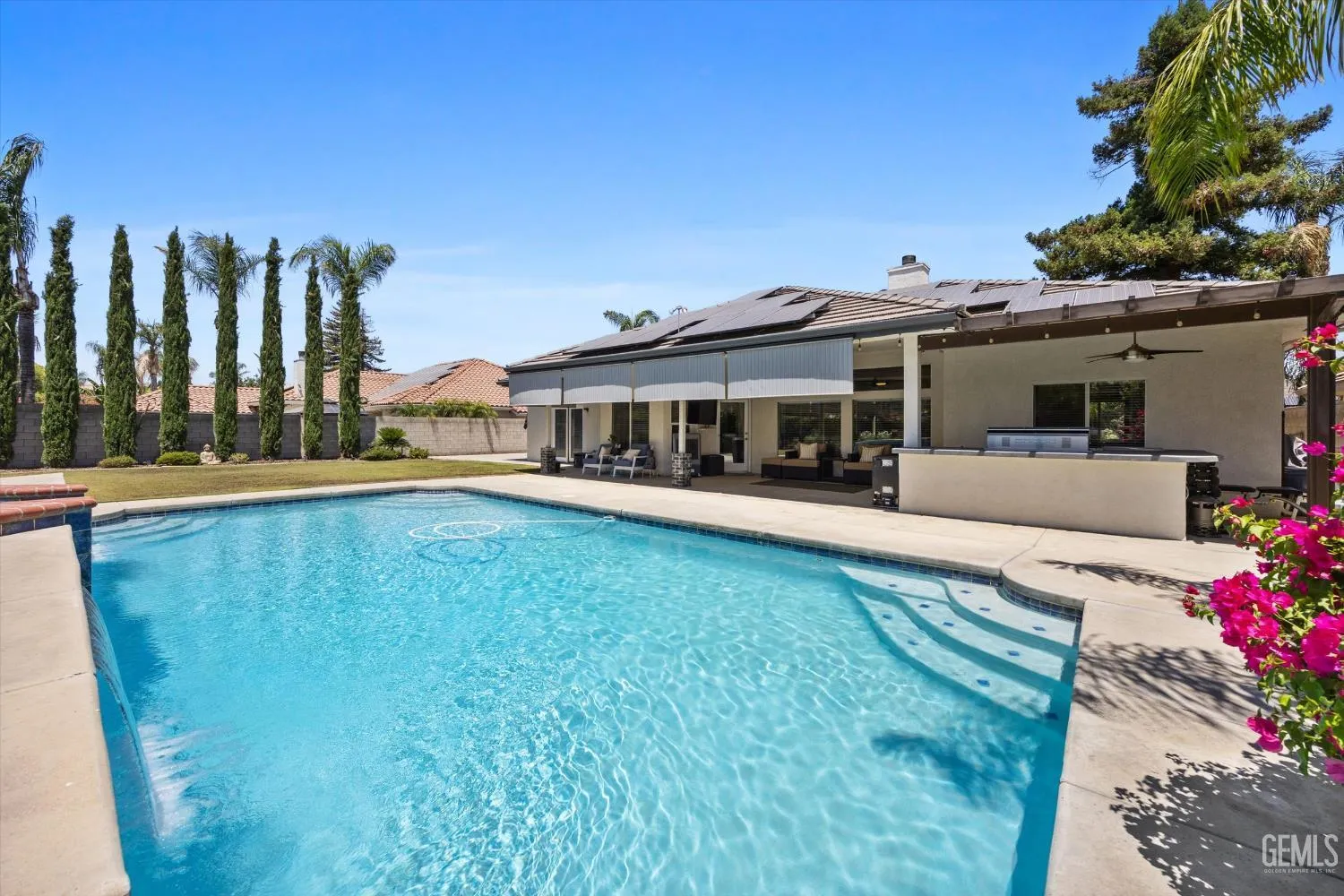 Bakersfield, California 93308, United States, 4 Bedrooms Bedrooms, ,2 BathroomsBathrooms,Residential,Active,164707