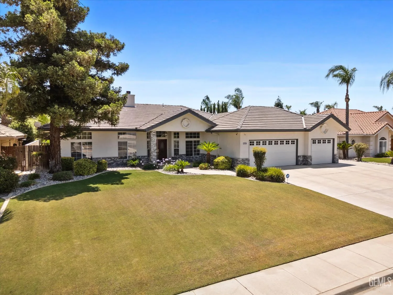 Bakersfield, California 93308, United States, 4 Bedrooms Bedrooms, ,2 BathroomsBathrooms,Residential,Active,164707