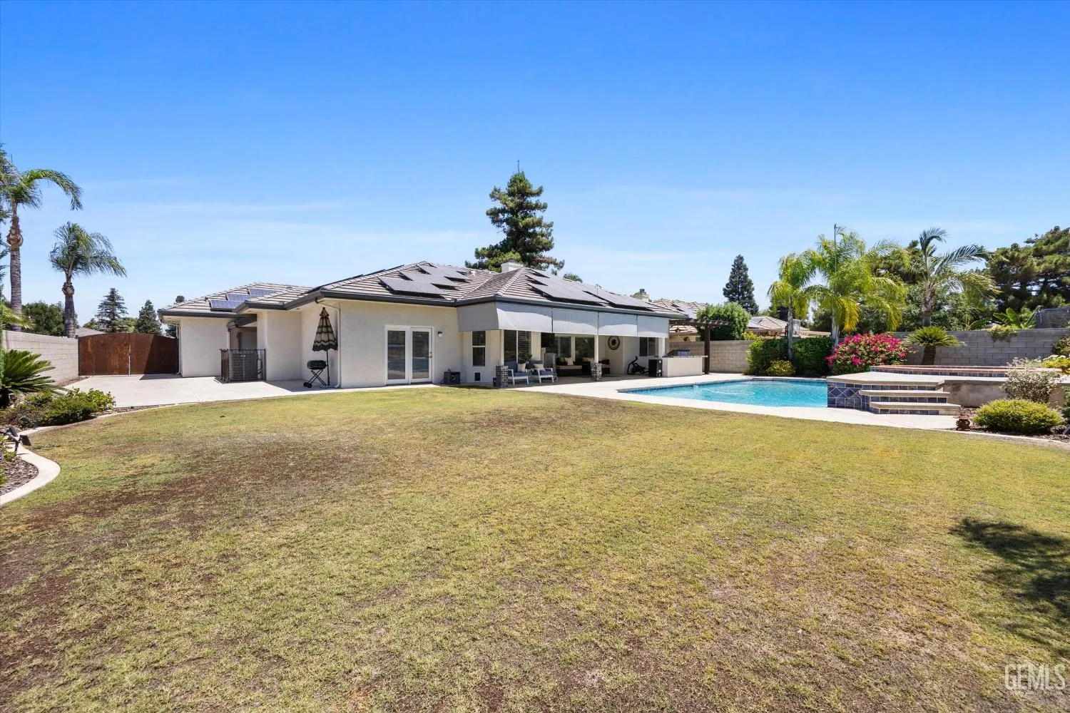 Bakersfield, California 93308, United States, 4 Bedrooms Bedrooms, ,2 BathroomsBathrooms,Residential,Active,164707