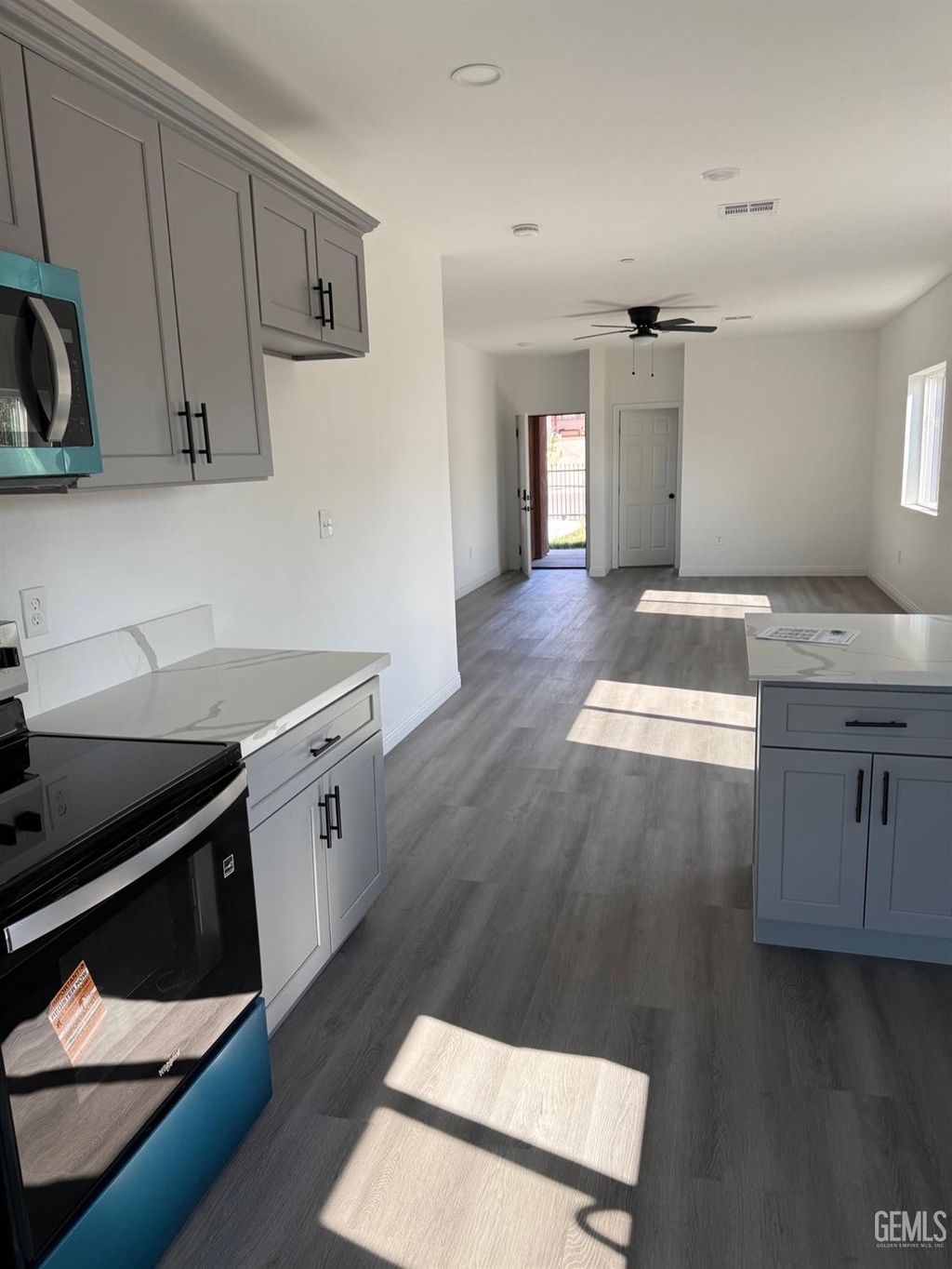 Photo of 1627 Tejon Street, Bakersfield, CA 93305 (MLS # 202511388)