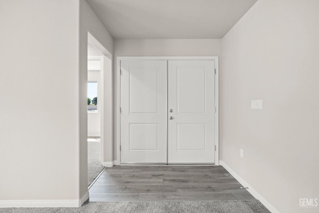 Photo of 709 Merengue Street, Bakersfield, CA 93306 (MLS # 202511214)