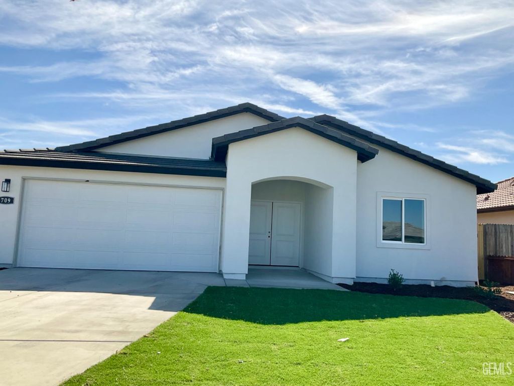 Photo of 709 Merengue Street, Bakersfield, CA 93306 (MLS # 202511214)