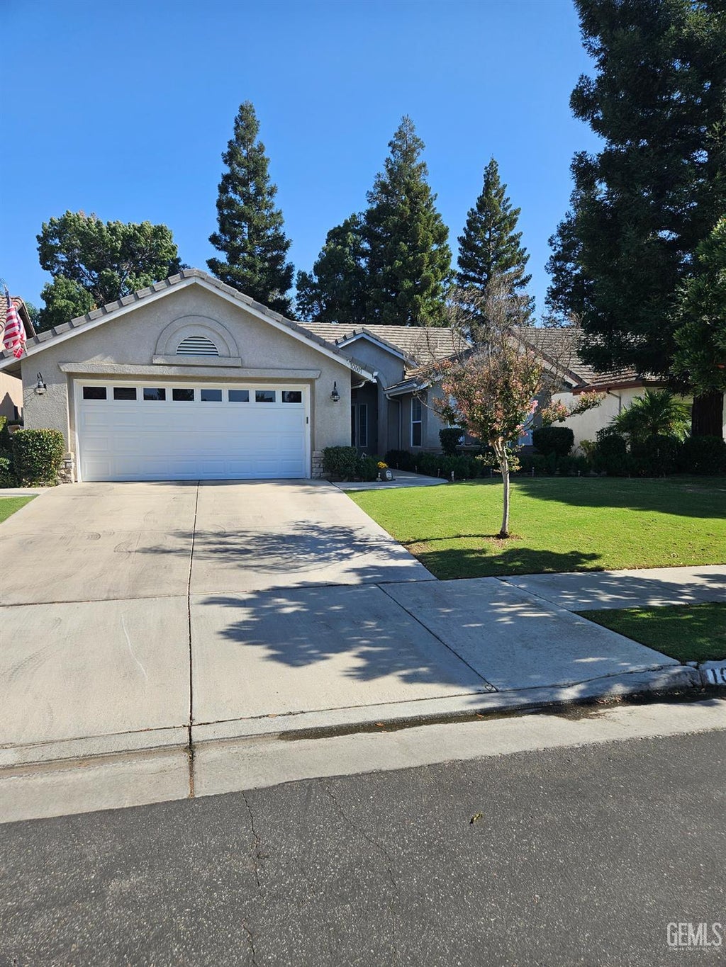 Photo of 10001 Timeless Rose Court, Bakersfield, CA 93311 (MLS # 202608758)