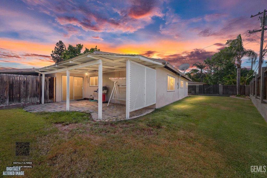 Photo of 3307 Pacer Street, Bakersfield, CA 93308 (MLS # 202605983)