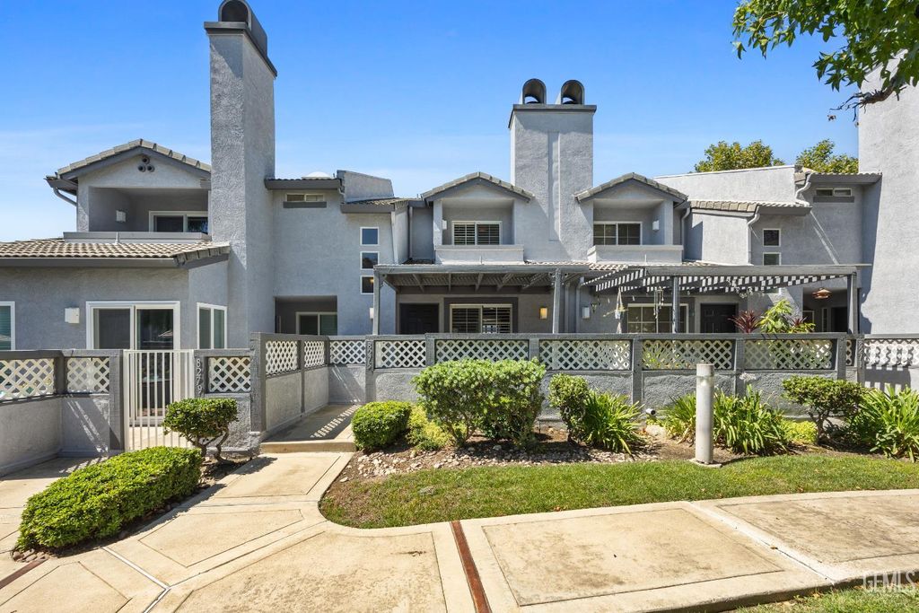 Photo of 8275 Sutterhome Place, Rancho Cucamonga, CA 91730 (MLS # 202510481)