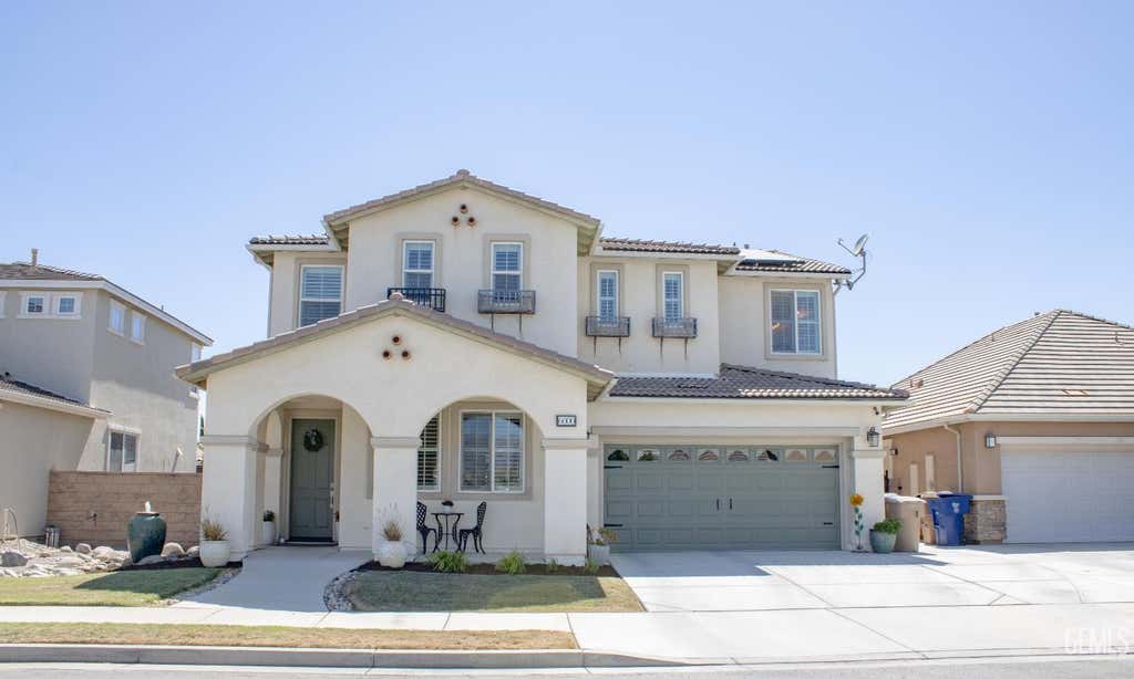 Photo of 6000 Tandil Way, Bakersfield, CA 93306 (MLS # 202607029)
