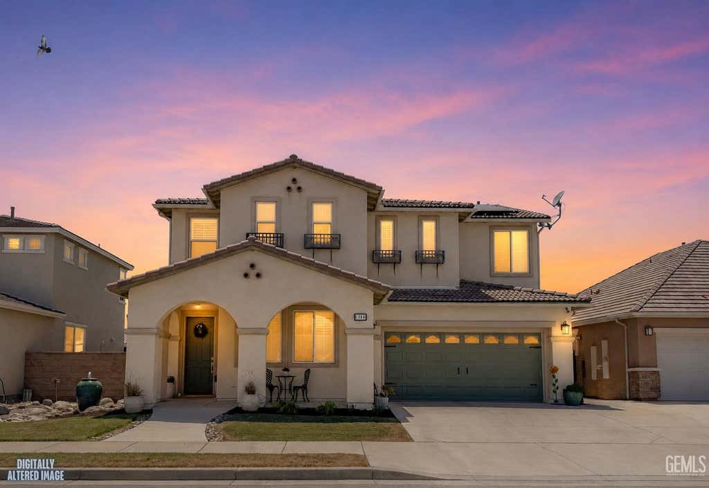 Photo of 6000 Tandil Way, Bakersfield, CA 93306 (MLS # 202607029)