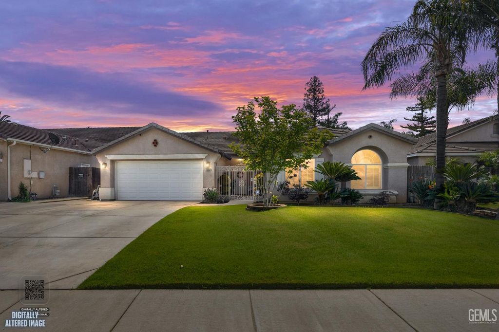 Photo of 12003 Roaring River Avenue, Bakersfield, CA 93311 (MLS # 202603580)