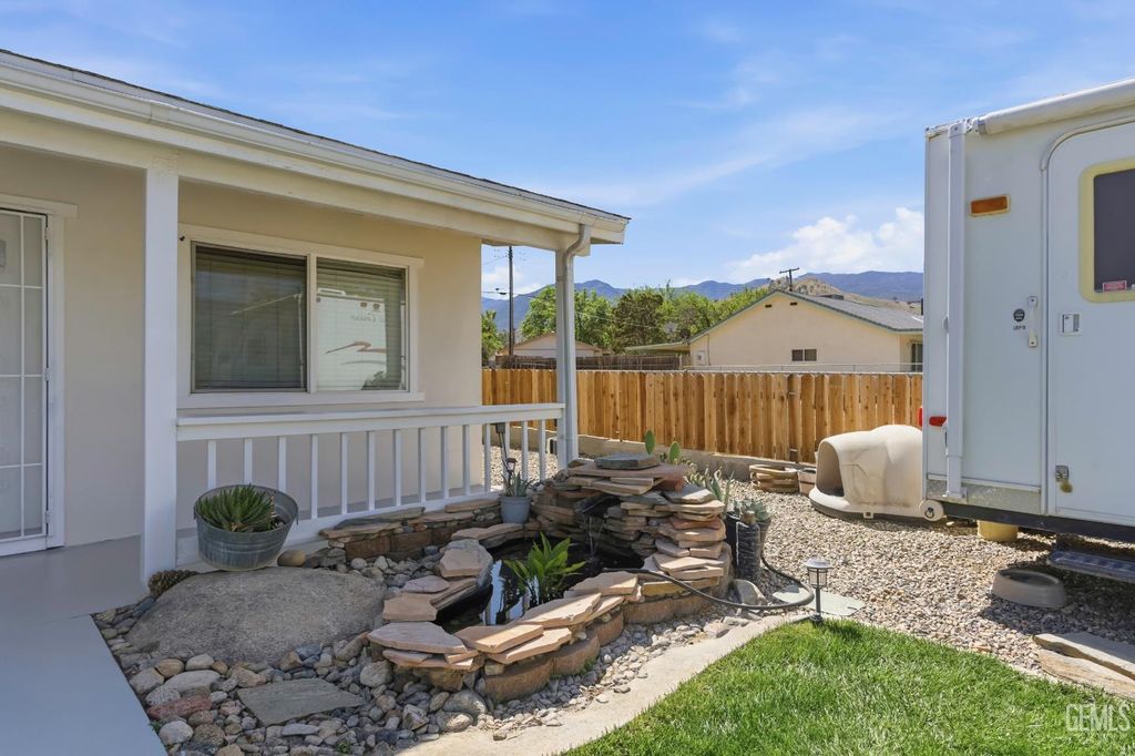 Photo of 2700 Steensen Street, Lake Isabella, CA 93240 (MLS # 202603815)
