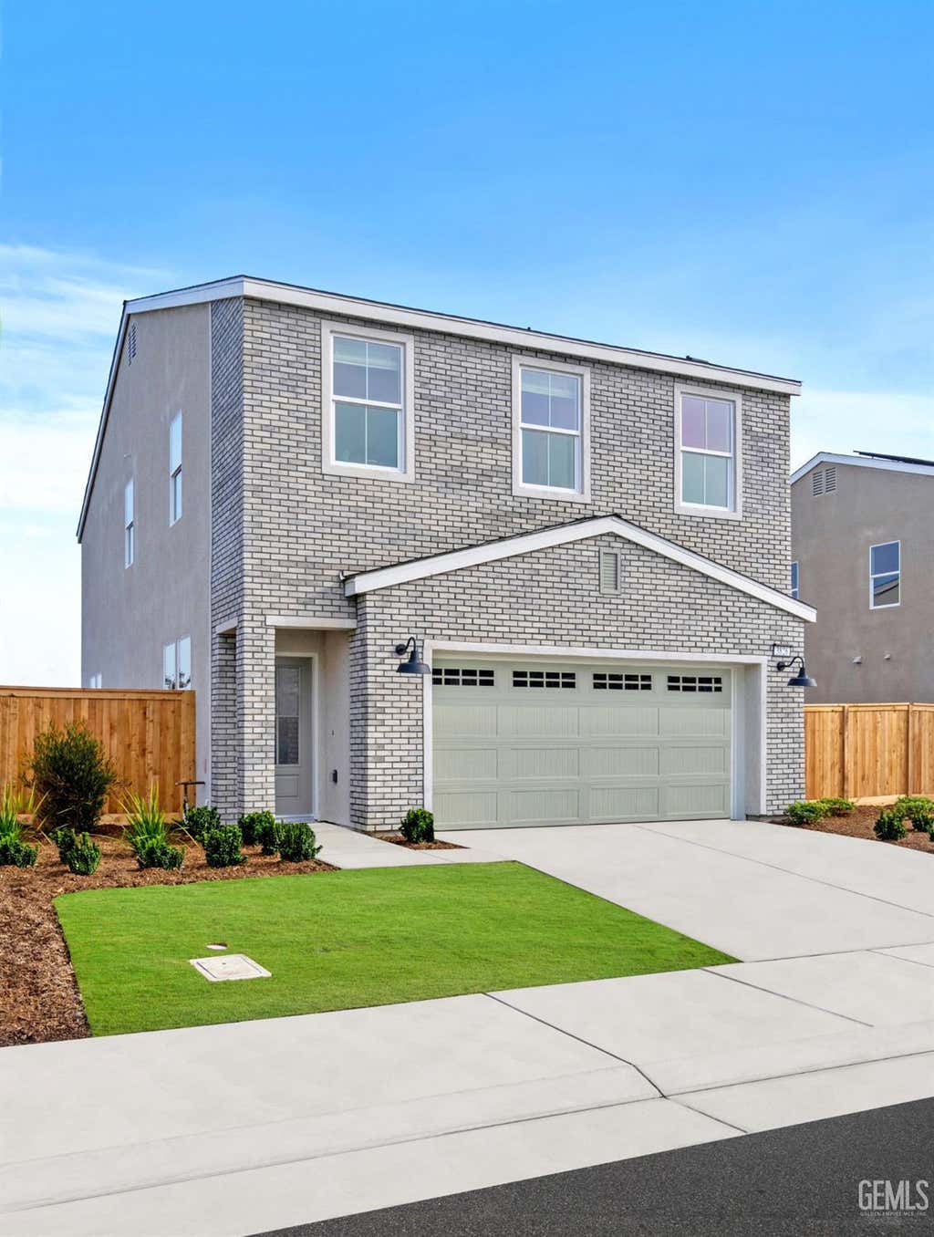 Photo of 3826 Hickory Village Lane, Shafter, CA 93263 (MLS # 202605981)