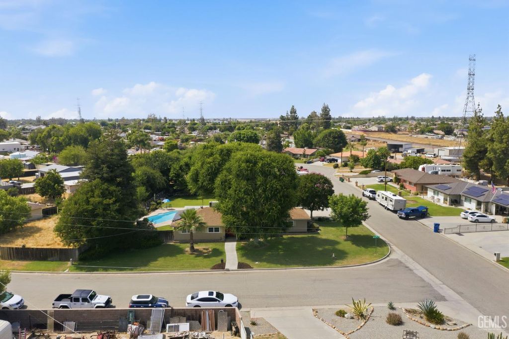 Photo of 11600 Whippoorwill Lane, Bakersfield, CA 93312 (MLS # 202605739)