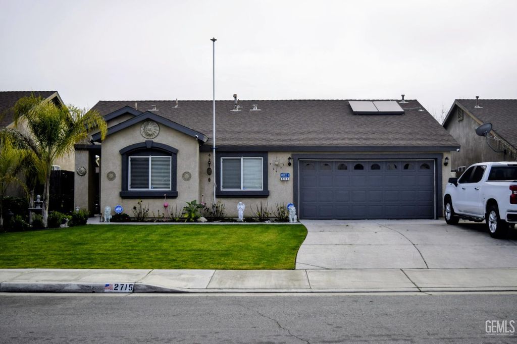Photo of 2715 Rain Drive, Bakersfield, CA 93313 (MLS # 202600689)