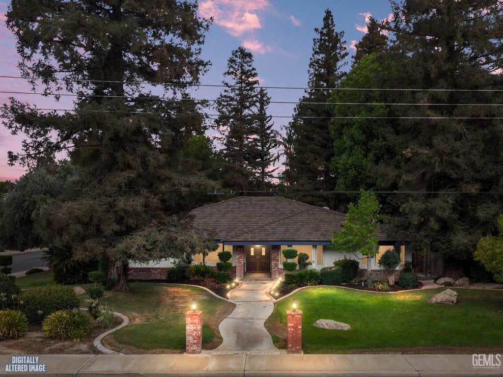 Photo of 11701 Palm Avenue, Bakersfield, CA 93312 (MLS # 202608130)