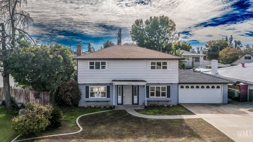 Photo of 4705 Misty Court, Bakersfield, CA 93309 (MLS # 202513508)