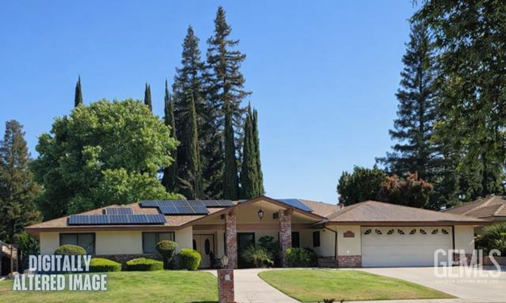 Photo of 3304 Panorama Drive, Bakersfield, CA 93306 (MLS # 202604058)