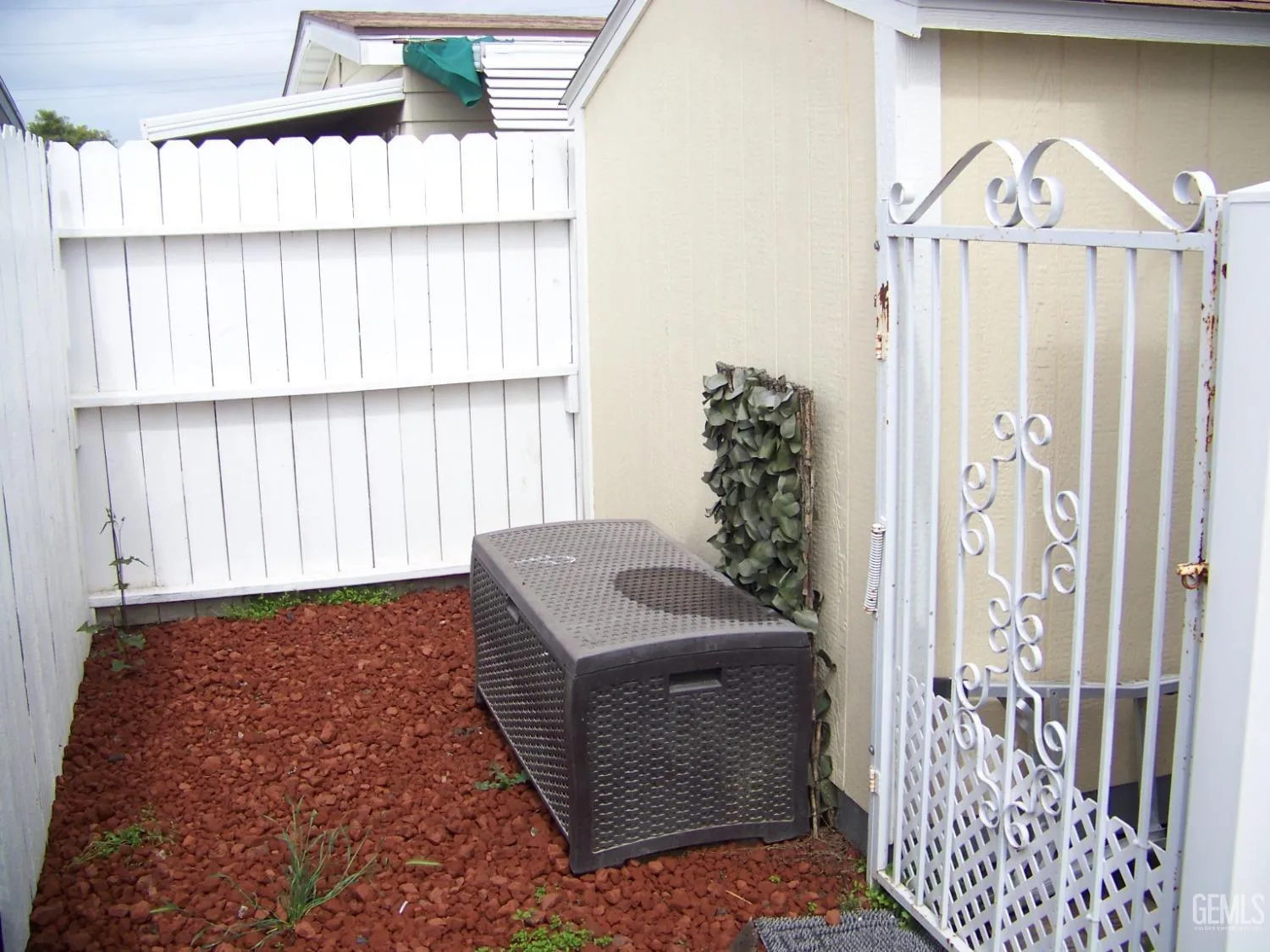 Bakersfield, California 93301, United States, 2 Bedrooms Bedrooms, ,2 BathroomsBathrooms,Residential,Active,90173