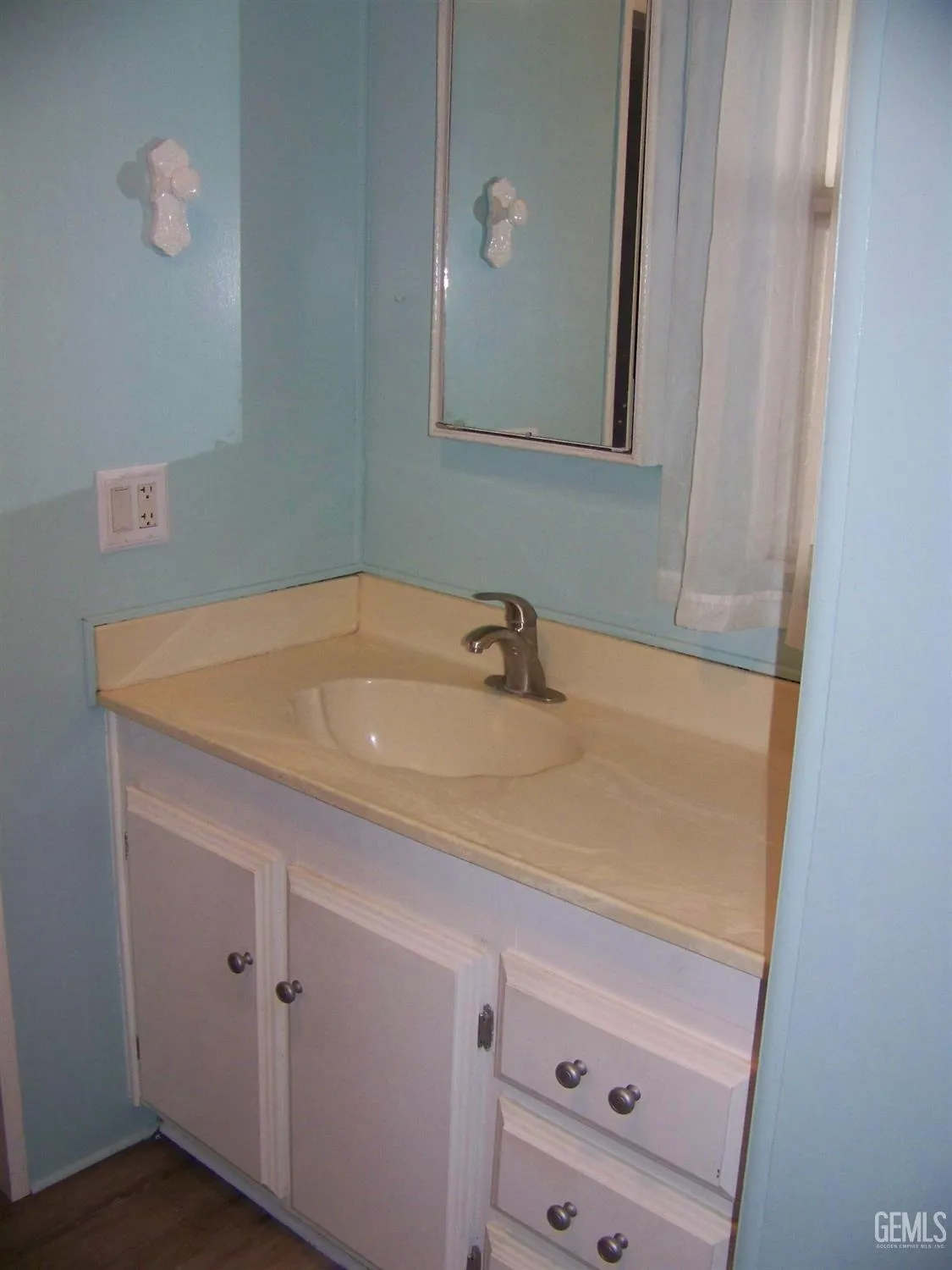 Bakersfield, California 93301, United States, 2 Bedrooms Bedrooms, ,2 BathroomsBathrooms,Residential,Active,90173