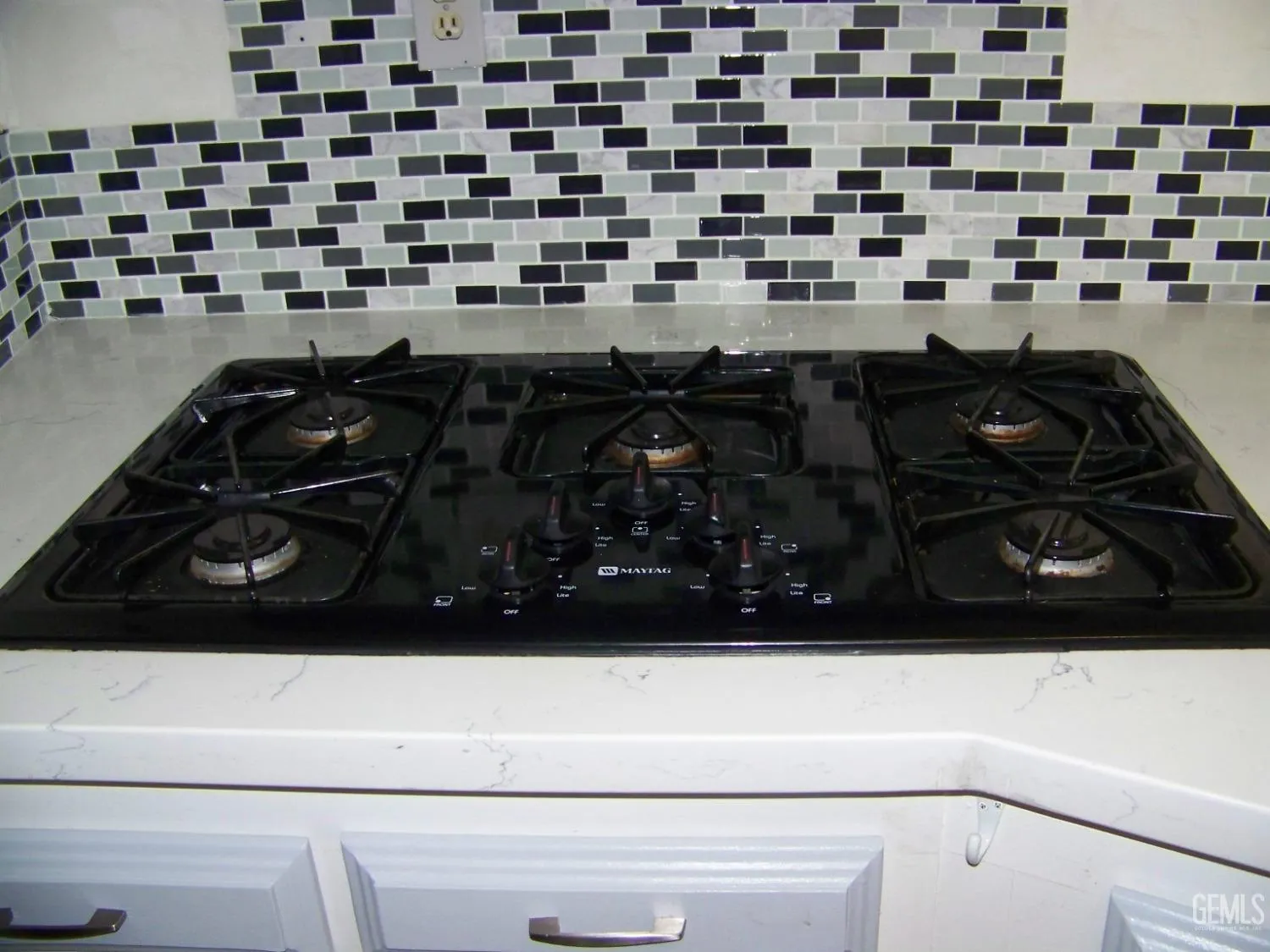 Bakersfield, California 93301, United States, 2 Bedrooms Bedrooms, ,2 BathroomsBathrooms,Residential,Active,90173