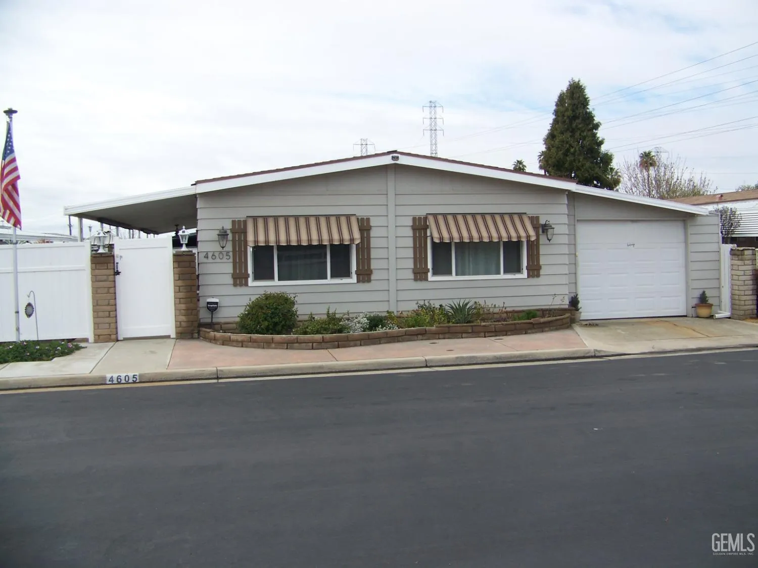 Bakersfield, California 93301, United States, 2 Bedrooms Bedrooms, ,2 BathroomsBathrooms,Residential,Active,90173