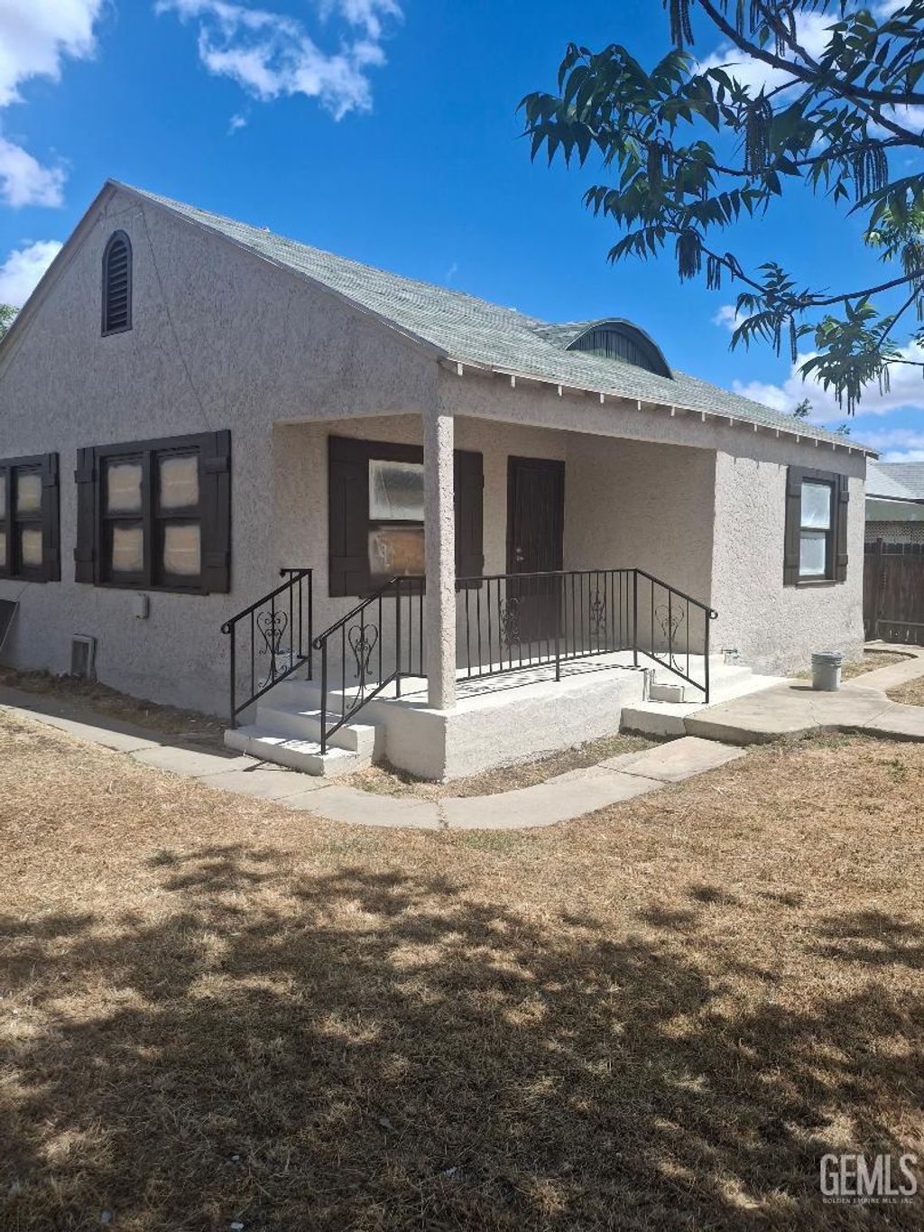 Photo of 830 31st Street, Bakersfield, CA 93301 (MLS # 202603902)