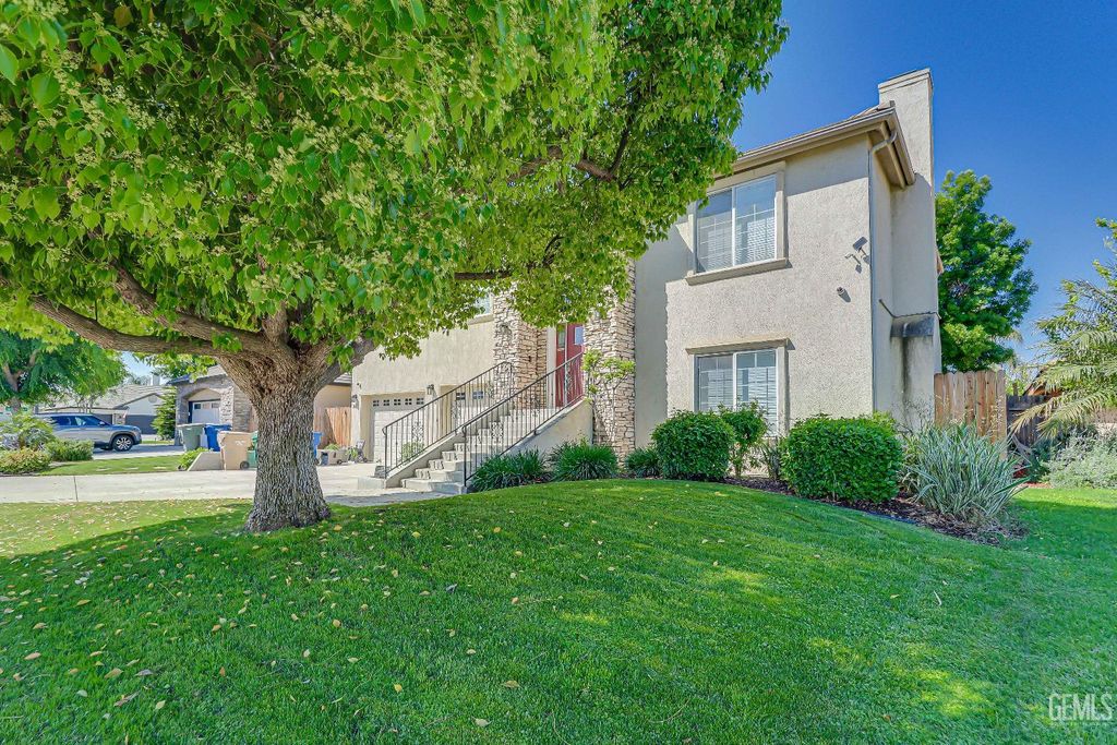 Photo of 2425 Ollie Court, Bakersfield, CA 93314 (MLS # 202603589)