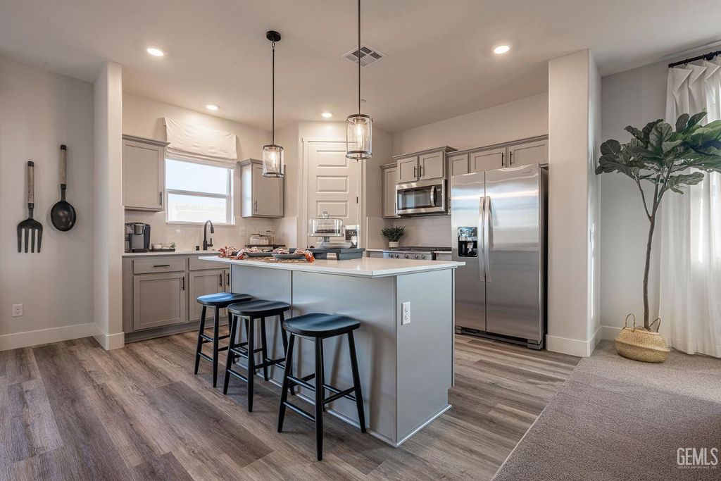 Photo of 8306 March Violets Avenue #135, Bakersfield, CA 93311 (MLS # 202510180)