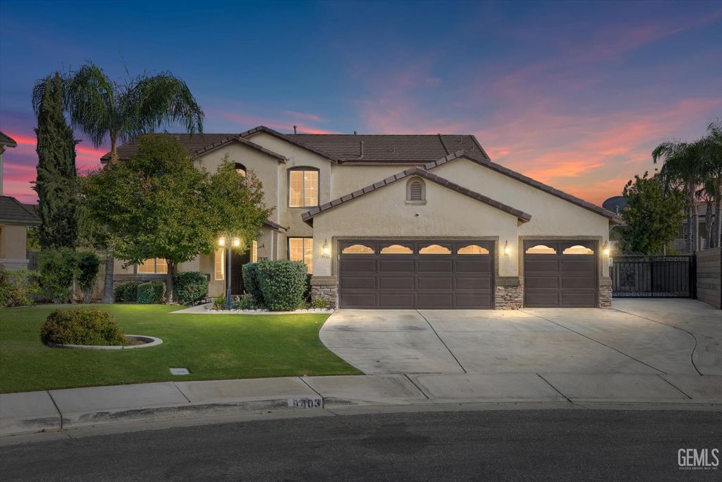 Photo of 9403 Metropolitan Way, Bakersfield, CA 93311 (MLS # 202510282)
