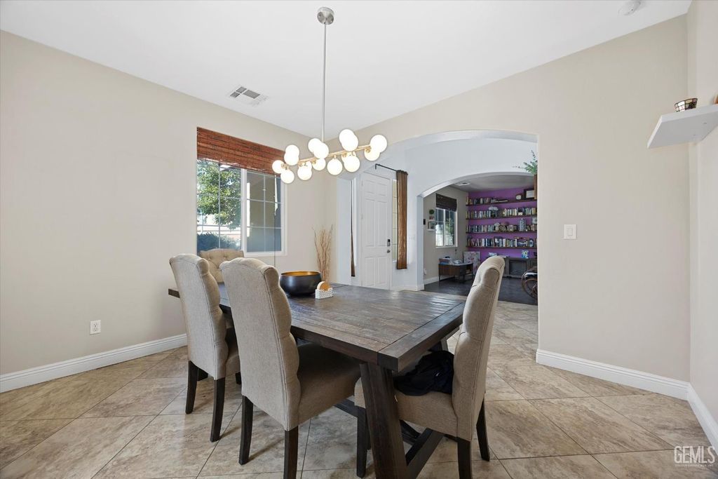 Photo of 9403 Metropolitan Way, Bakersfield, CA 93311 (MLS # 202510282)