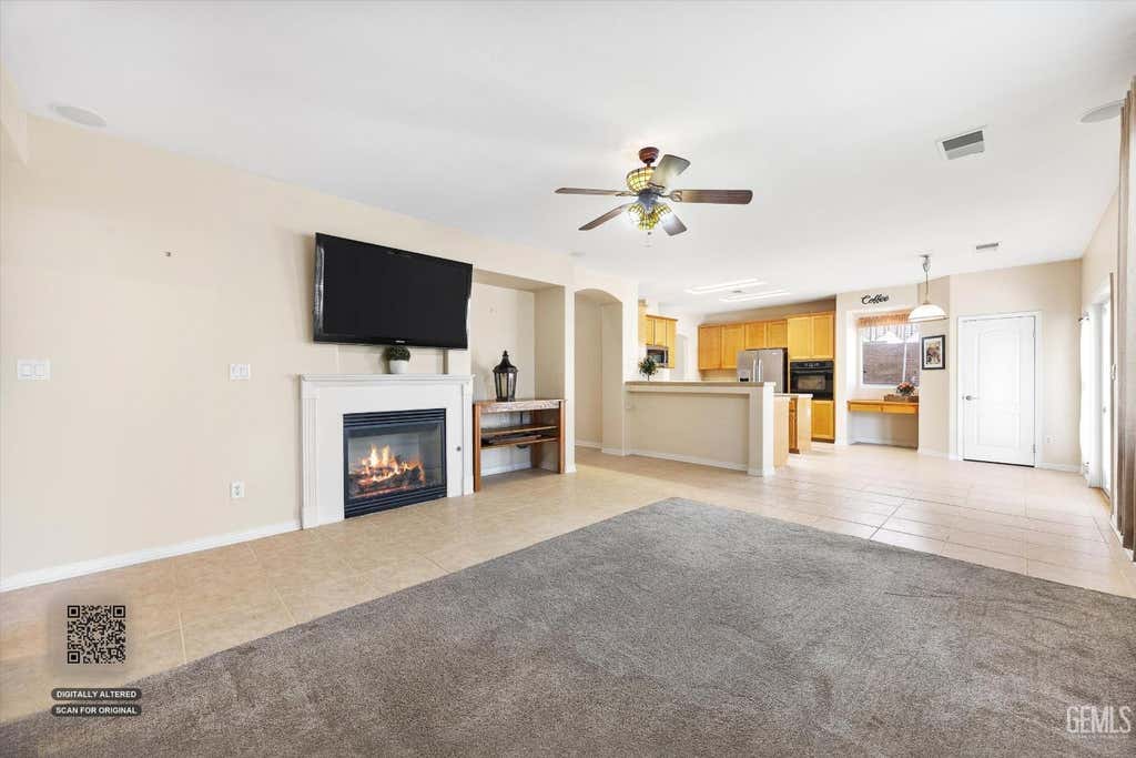 Photo of 6404 Canyon Falls Lane, Bakersfield, CA 93312 (MLS # 202608772)