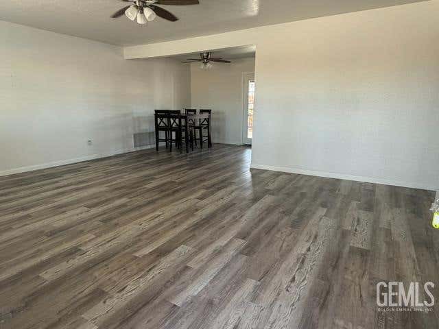 Photo of 901 W Rader Avenue, Ridgecrest, CA 93555 (MLS # 202609198)