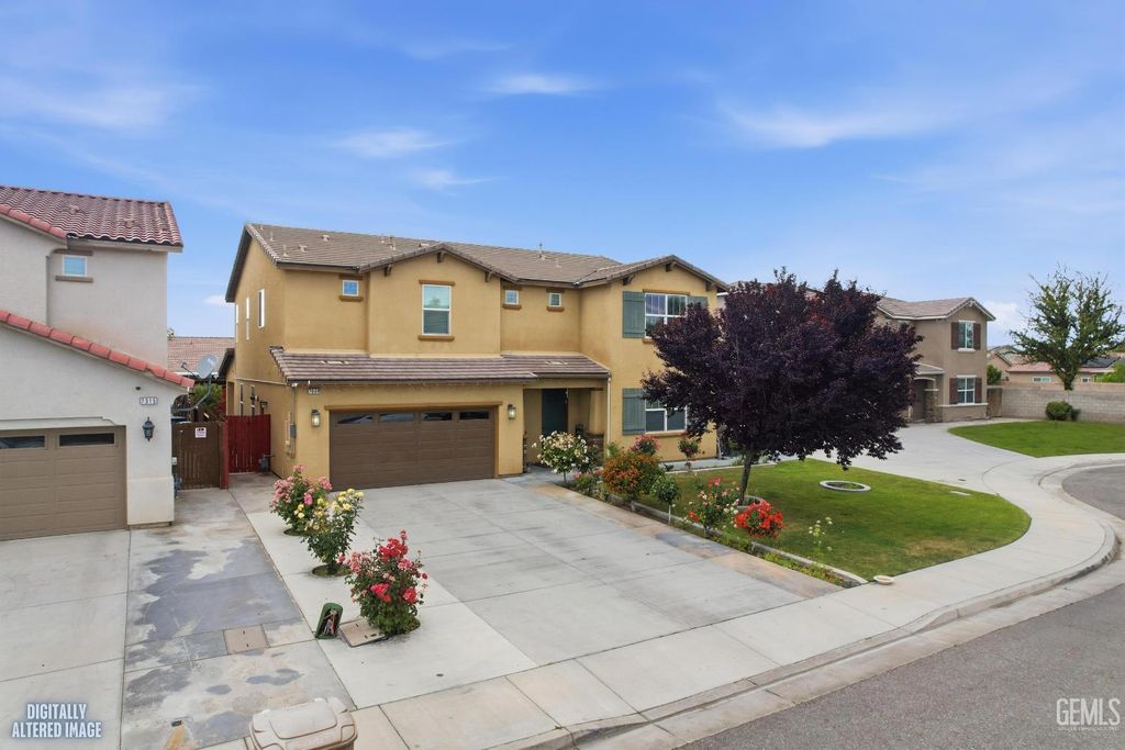 Photo of 7309 Glitter Way, Bakersfield, CA 93313 (MLS # 202604028)