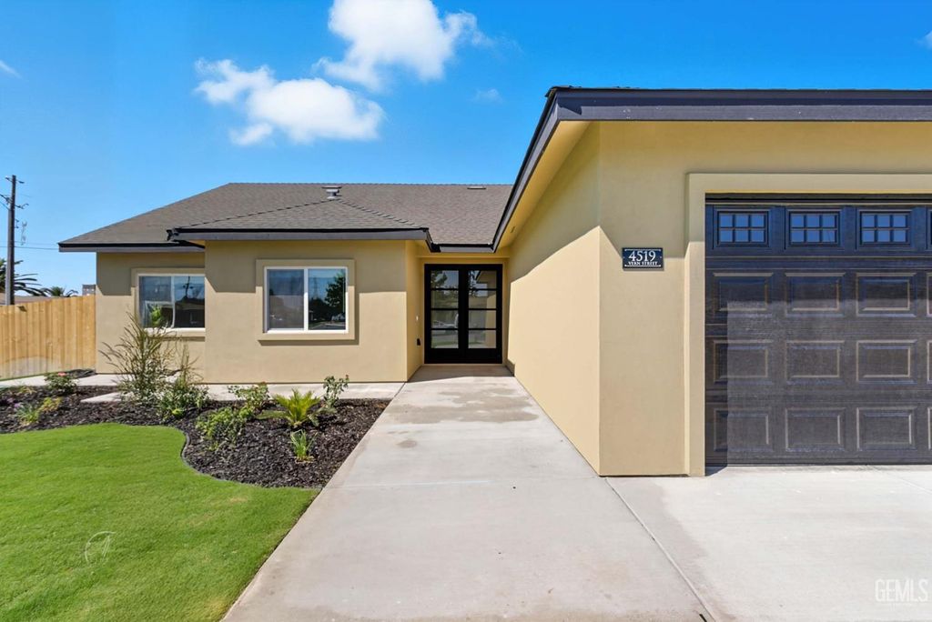 Photo of 4519 Vern Street, Bakersfield, CA 93307 (MLS # 202510664)