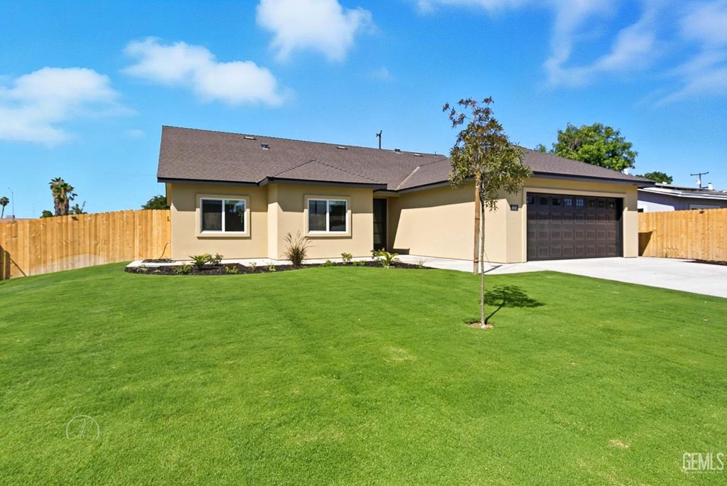 Photo of 4519 Vern Street, Bakersfield, CA 93307 (MLS # 202510664)