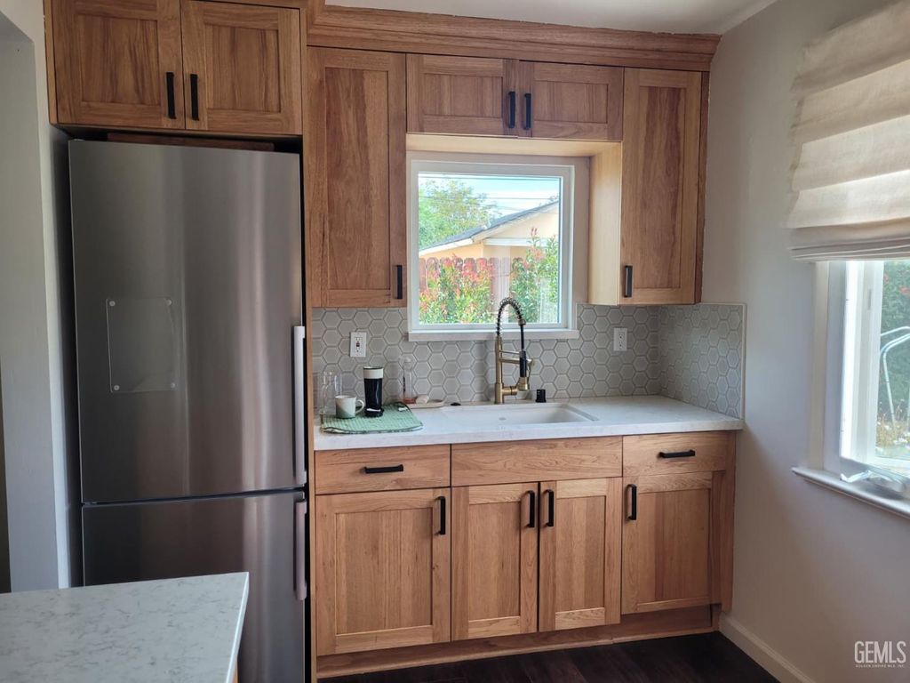 Photo of 304 W D Street, Tehachapi, CA 93561 (MLS # 202604118)