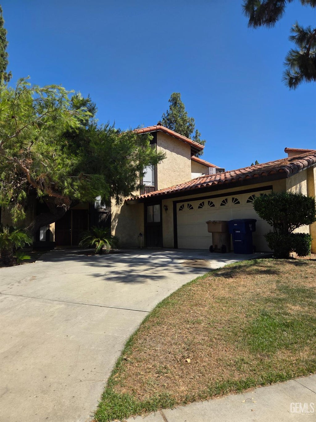 Photo of 4162 Pinewood Lake Drive, Bakersfield, CA 93309 (MLS # 202606556)