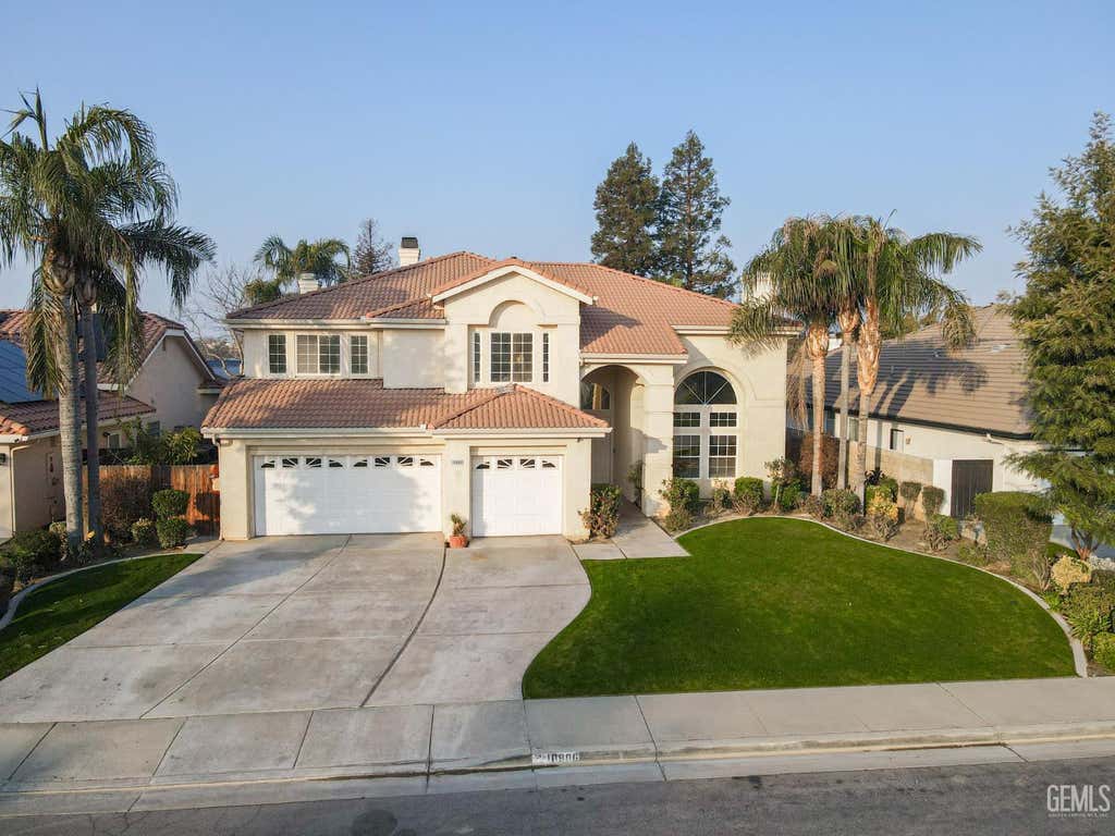 Photo of 10906 Rosslyn Lane, Bakersfield, CA 93311 (MLS # 202605842)