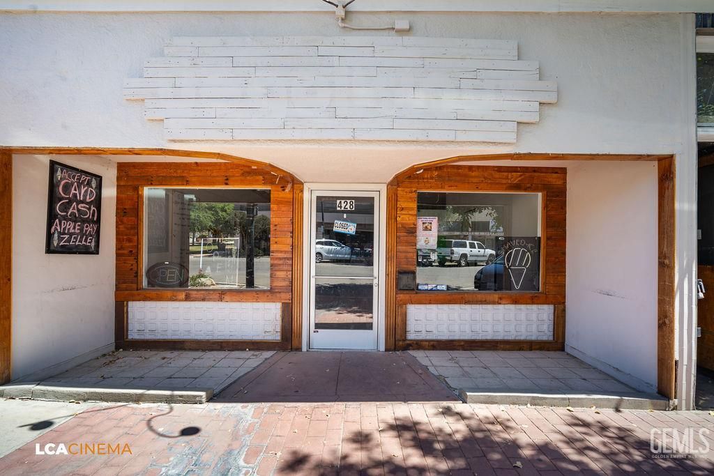 Photo of 428 Center Street #A, Taft, CA 93268 (MLS # 202511111)
