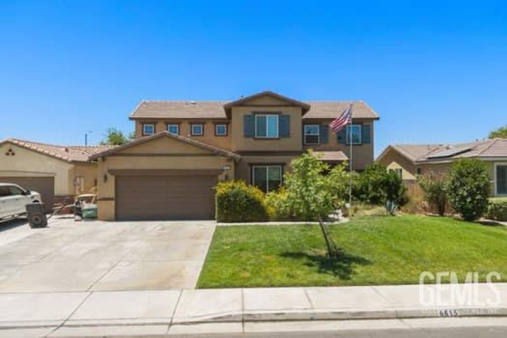 Photo of 6615 Virden Drive, Bakersfield, CA 93313 (MLS # 202511148)