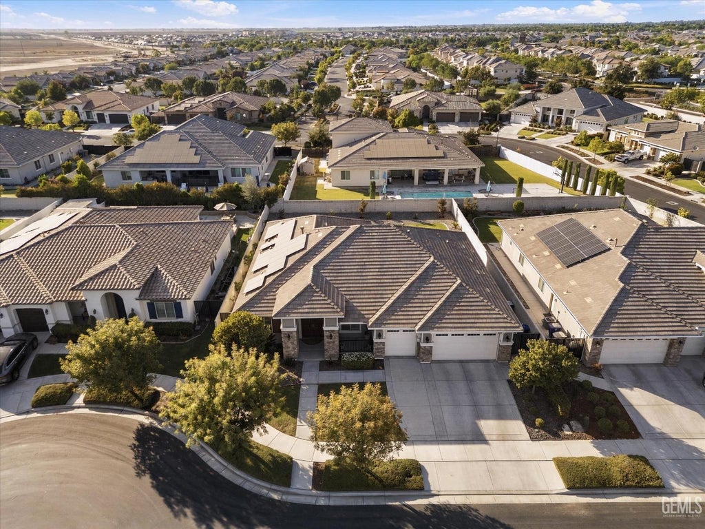 Photo of 4113 Greendale Court, Bakersfield, CA 93311 (MLS # 202610202)