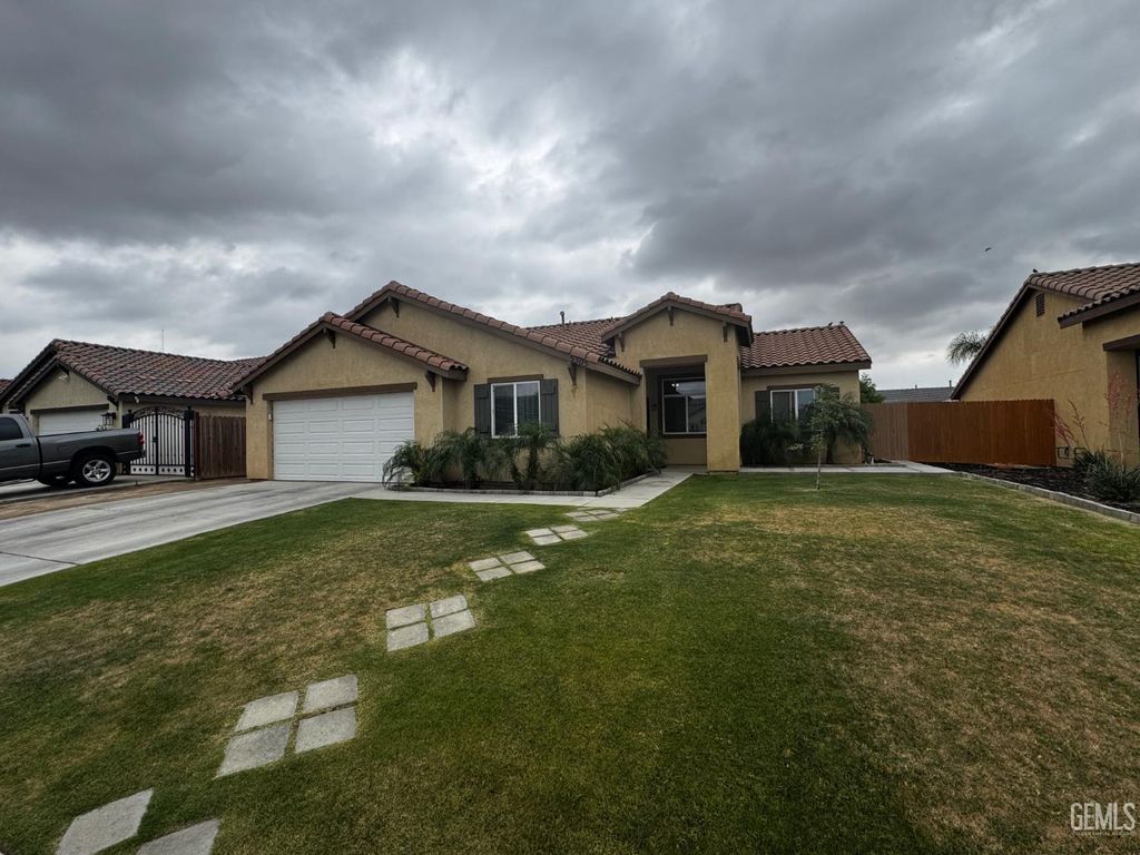 Photo of 5305 Baja Drive, Bakersfield, CA 93307 (MLS # 202604956)