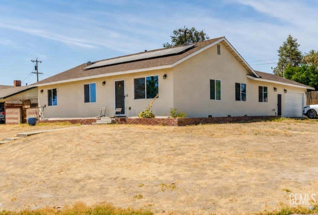 Photo of 7106 Franklin Avenue, Bakersfield, CA 93306 (MLS # 202607894)