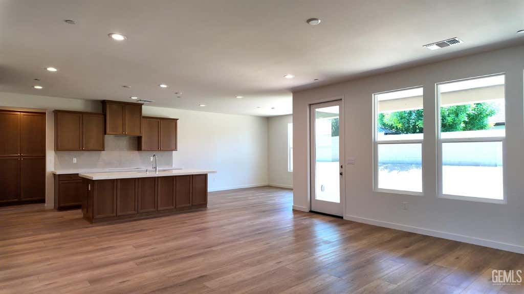 Photo of 14705 Alpenglow Street, Bakersfield, CA 93314 (MLS # 202603438)